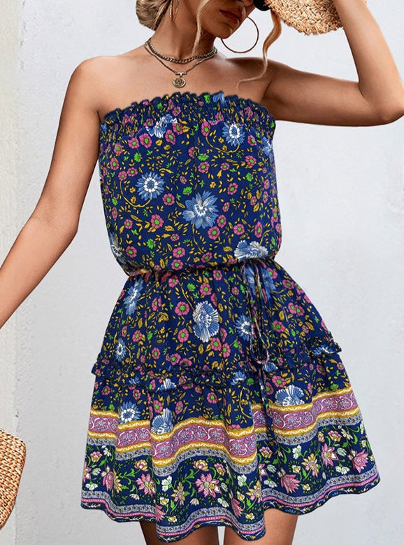 Bohemisk blommig bandeau-miniklänning