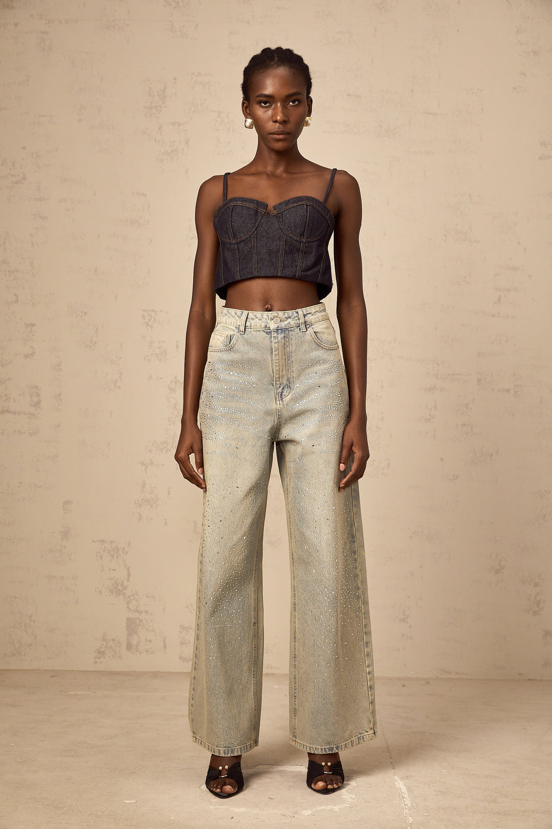 Irina ljusblå jeans med strassmönster