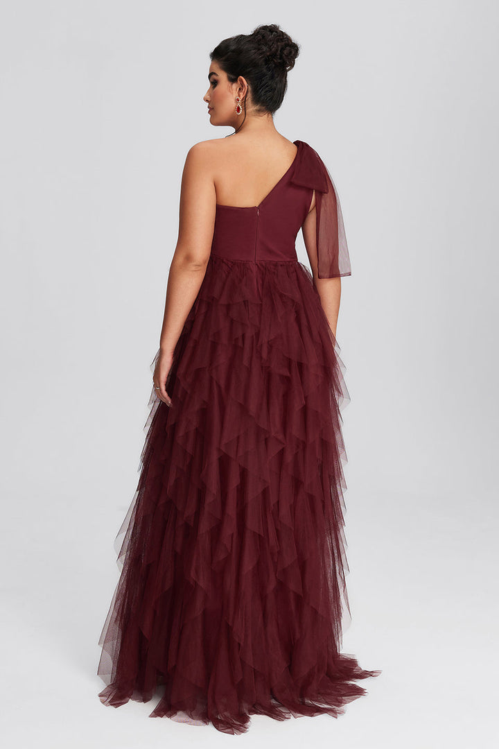 Curveins Plus Size Mesh One Shoulder Cocktailklänning 