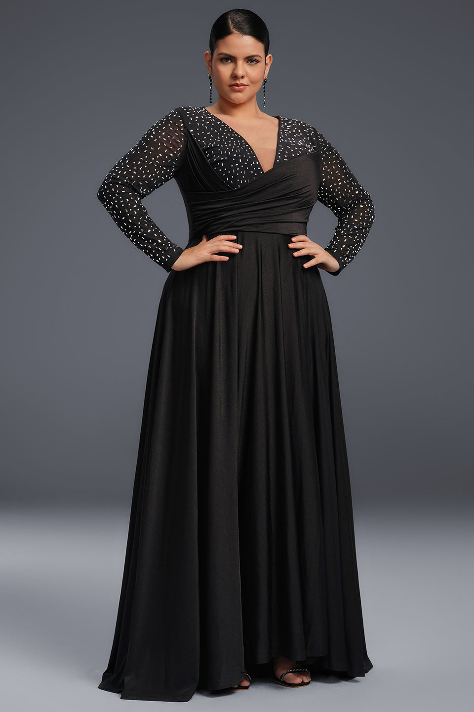 Curveins Plus Size Elegant V-ringad Paljettklänning i maxistorlek 