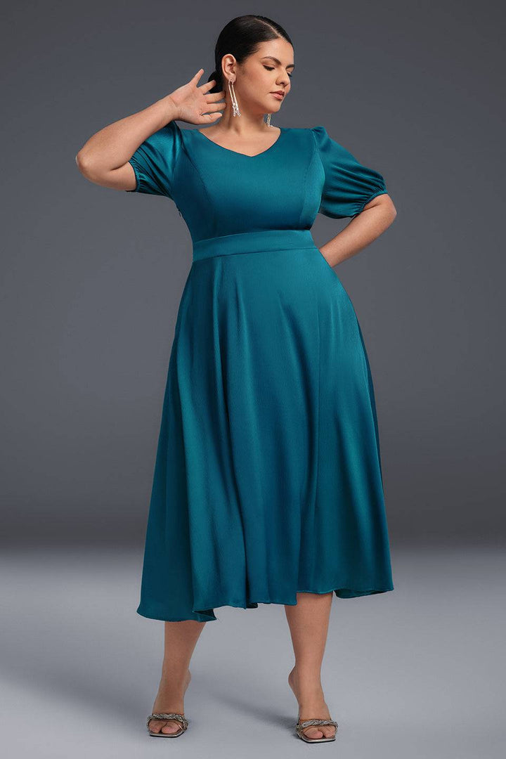 Curveins Plus Size Elegant V-ringad Puffärm Maxiklänning 
