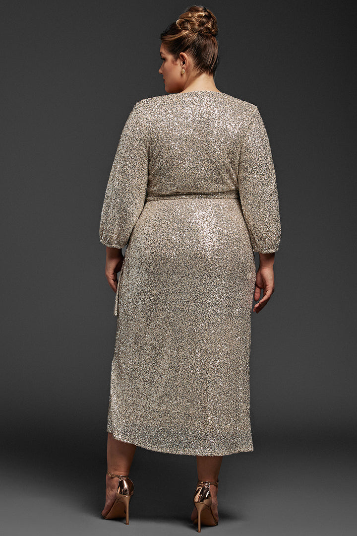 Curveins Plus Size Paljettklänning i omlottmodell 
