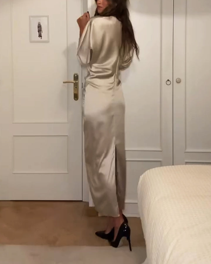 Elegant V-ringad Slitklänning