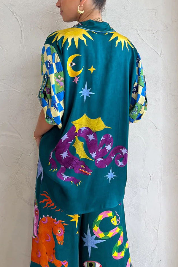 Strandchic linneblandning med unikt tryck och knappar i överdimensionerad blus